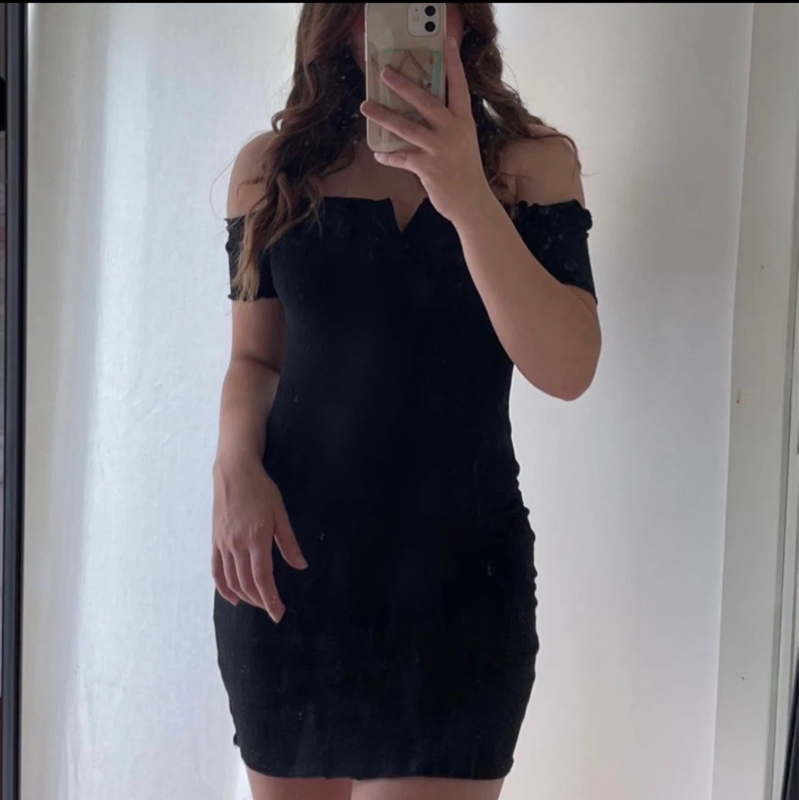 Off-shoulder klänning - 90