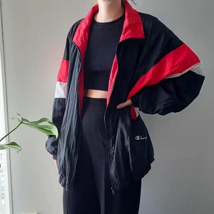 Vintage Champion Windbreaker - Väldigt bra skick! Priset kan diskuteras! Skriv om du har frågor 🥰 