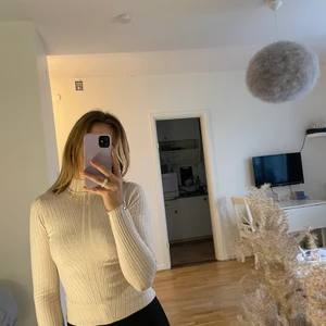 Tröja  - Tröja från Gina Tricot i fint skick! Storlek XS, 50kr+frakt 