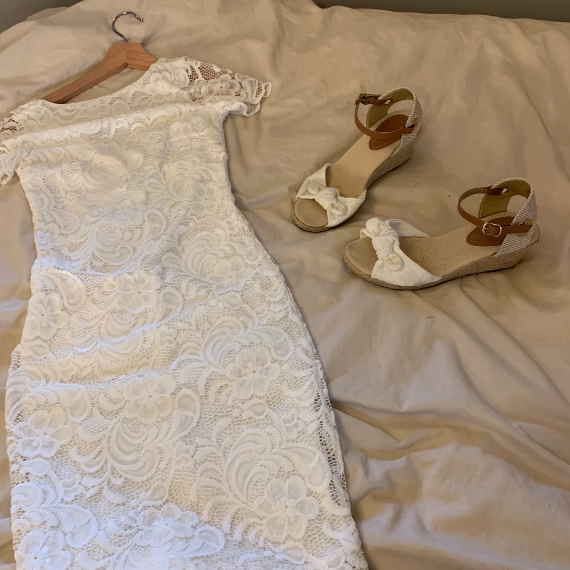 Supersöta skor med kilklack  - 91