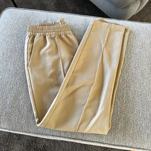 Nakd byxor  - Super snygga byxor från nakd som inte kommer till användning 💗 frakt tillkommer på 66kr