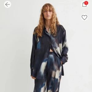 SÖKER! Set från H&M - Söker både skjortan och byxorna, skicka dm om du har och vill sälja (antingen ena eller både och) :)