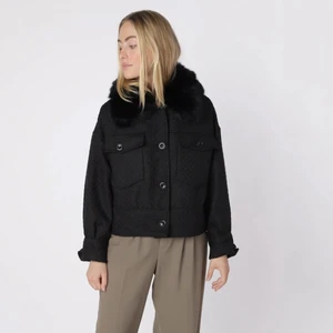 meotine jacka - undrar om nån vill BYTA min meotine jacka i svart med mönster mot en utan mönster i vilken färg som hellst!