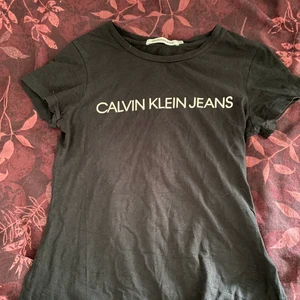 Calvin Klein jeans T-shirt  - Calvin Klein jeans T-shirt i fint skick💓