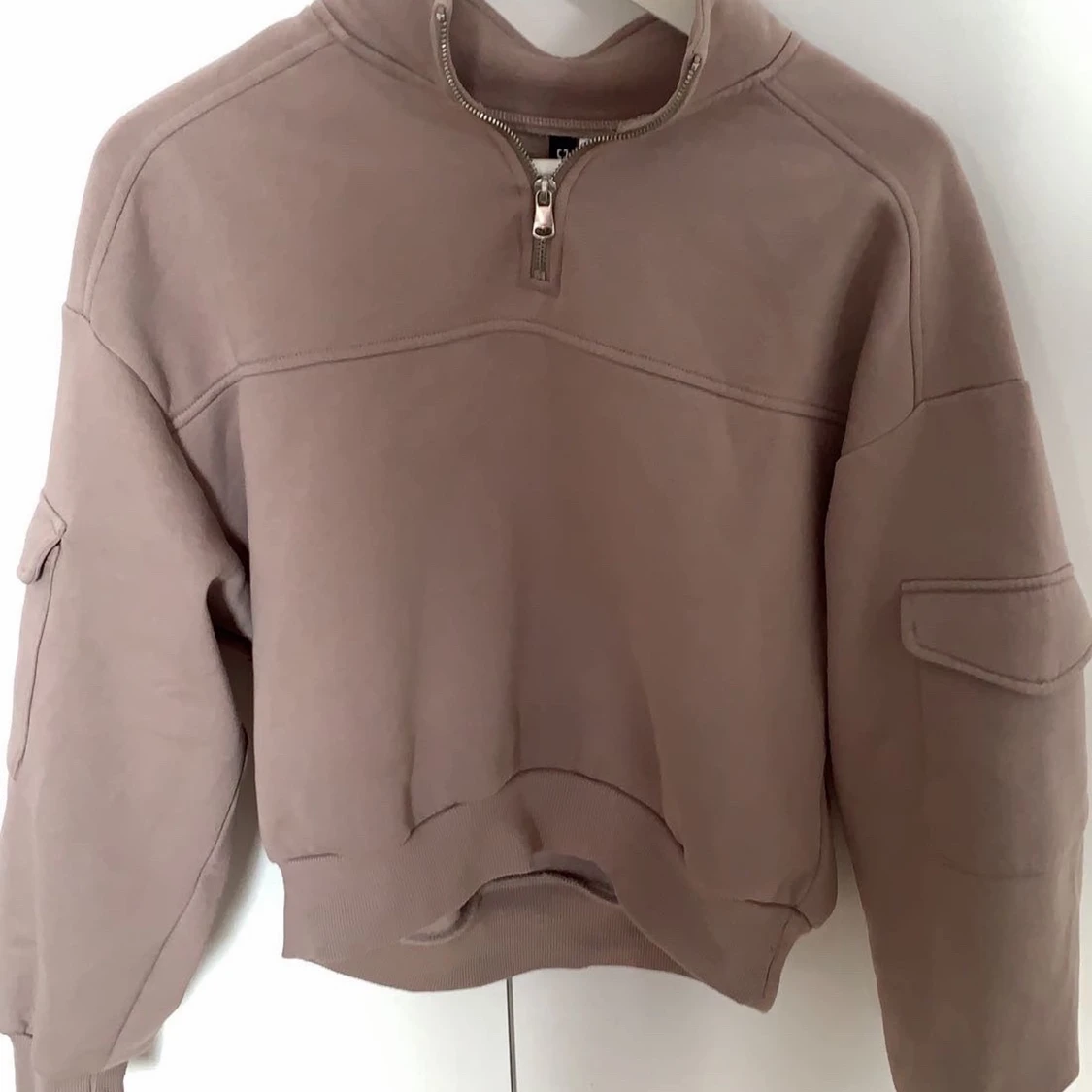 croppad beige sweatshirt  - 90