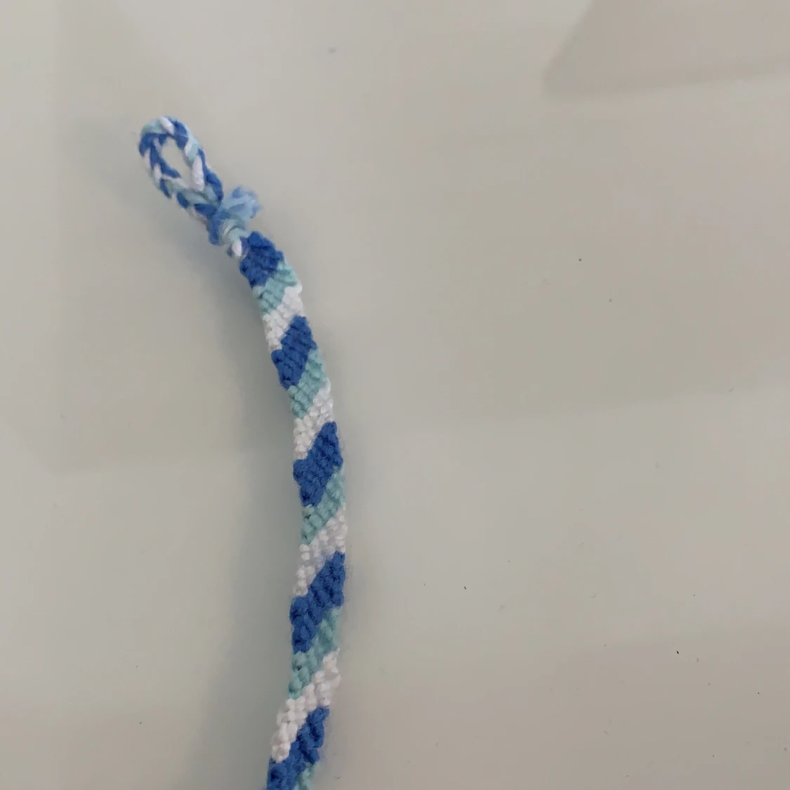 Handgjort ”friendship bracelet” - 90