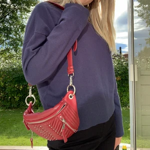 röd väska - röd väska i fint skick 