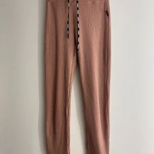 Byxor  - Mysbyxor från Stronger!💗