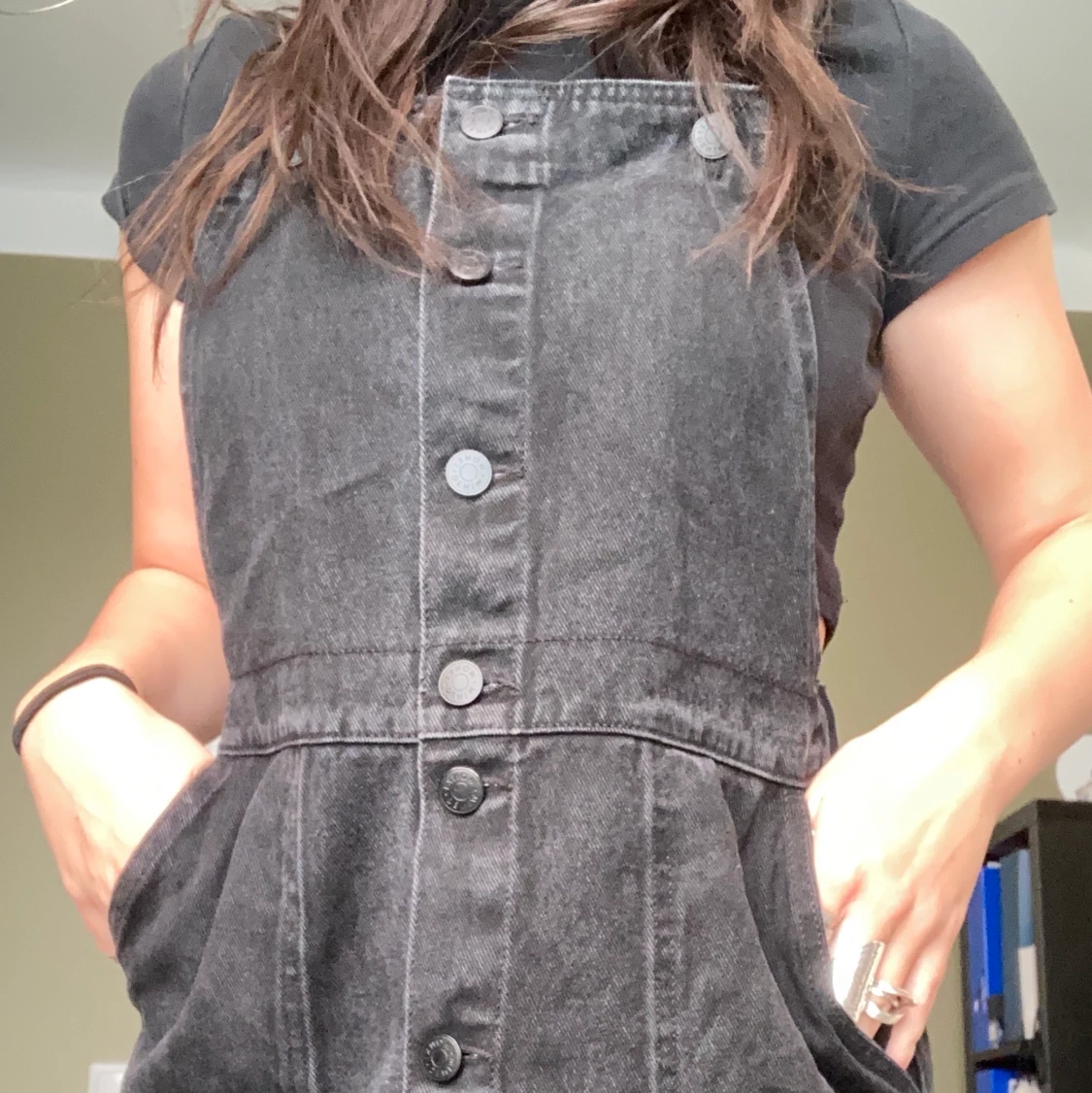 Svart hängslekjol - 90