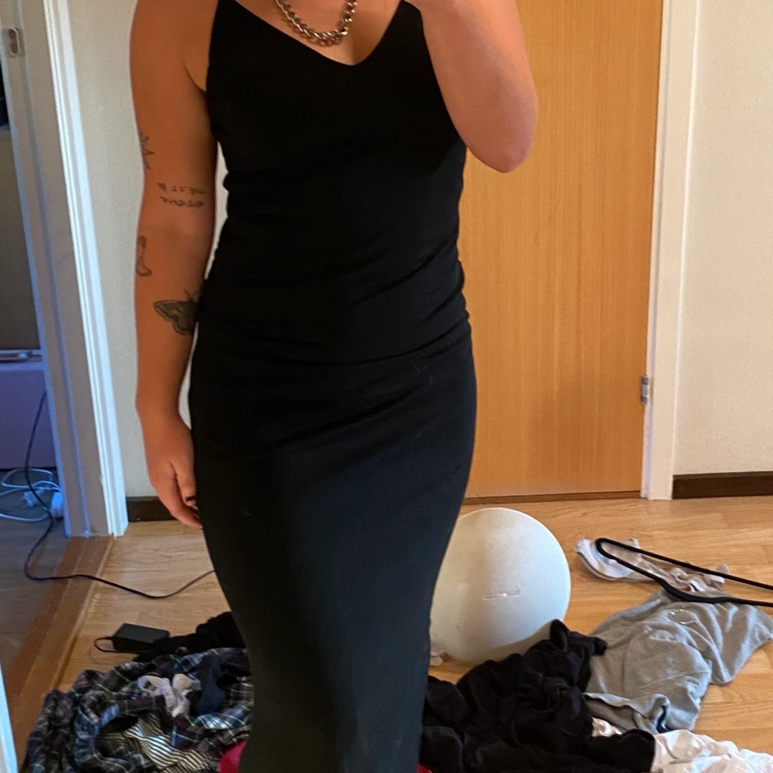 Svart lång klänning