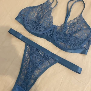 Underkläder - Fick precis hem ett par underkläder som tyvärr var för stora för mig:( verkligen sååå fina!!! Helt oanvända! Kontakta mig vid intresse💙💙