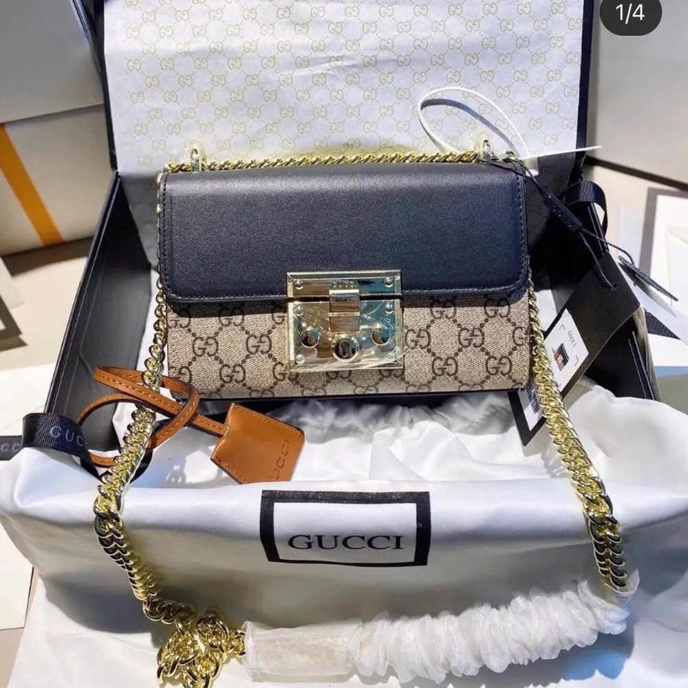 Någon som har eller vet vad denna skönheten heter, vilken Gucci väska modell det är?☺️ tack för svar!!. Väskor.