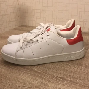 Afidas sam Smith  - Köpte present till min brorsa men han använde den max 1 gång. 