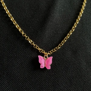 🌺Mörk/ljus rosa fjäril halsband🌺 -  🌺frakt 15kr