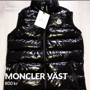 Moncler väst - Storlek S men passar även M ”k*pia”