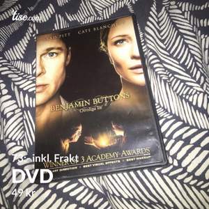 I fint skick, mycket Bra film med Brad Pitt & Cate Blanchett. En man som lever sitt liv baklänges, en mycket gripande historia 