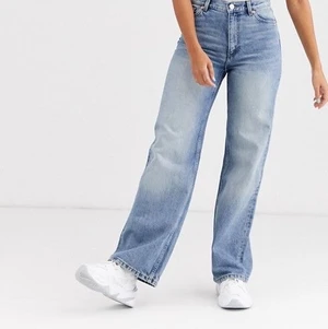 Monki Yoko jeans - Säljer dessa jeans från monki i modellen Yoko, storlek 27. Säljer då jag inte använder dem längre och de är i mycket gott skick!! :) 