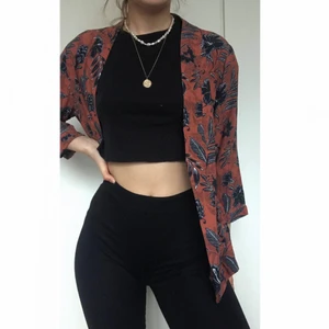 Summery Cardigan - Great condition, no holes, no stitches coming thru. The size can pass as S, M, L. Im an xs/s so it fits well as the size xs/s as well