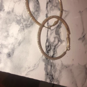 Örhänge  - Snygga örhängen 