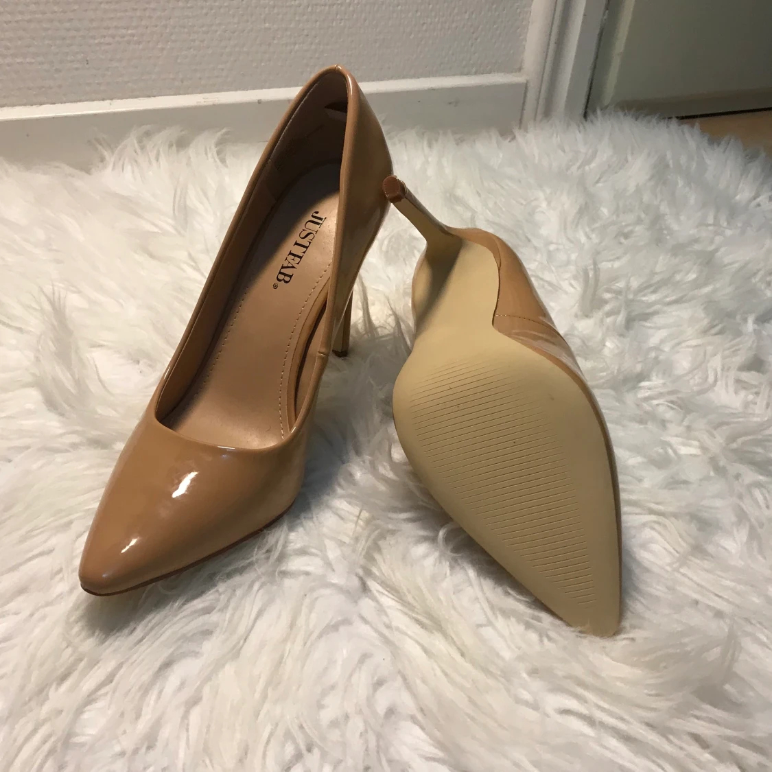 Beiga klackskor  - 91