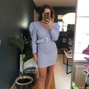 Ivyrevel klänning  - Aldrig använd. Fantastiskt fin men kommer aldrig till användning!