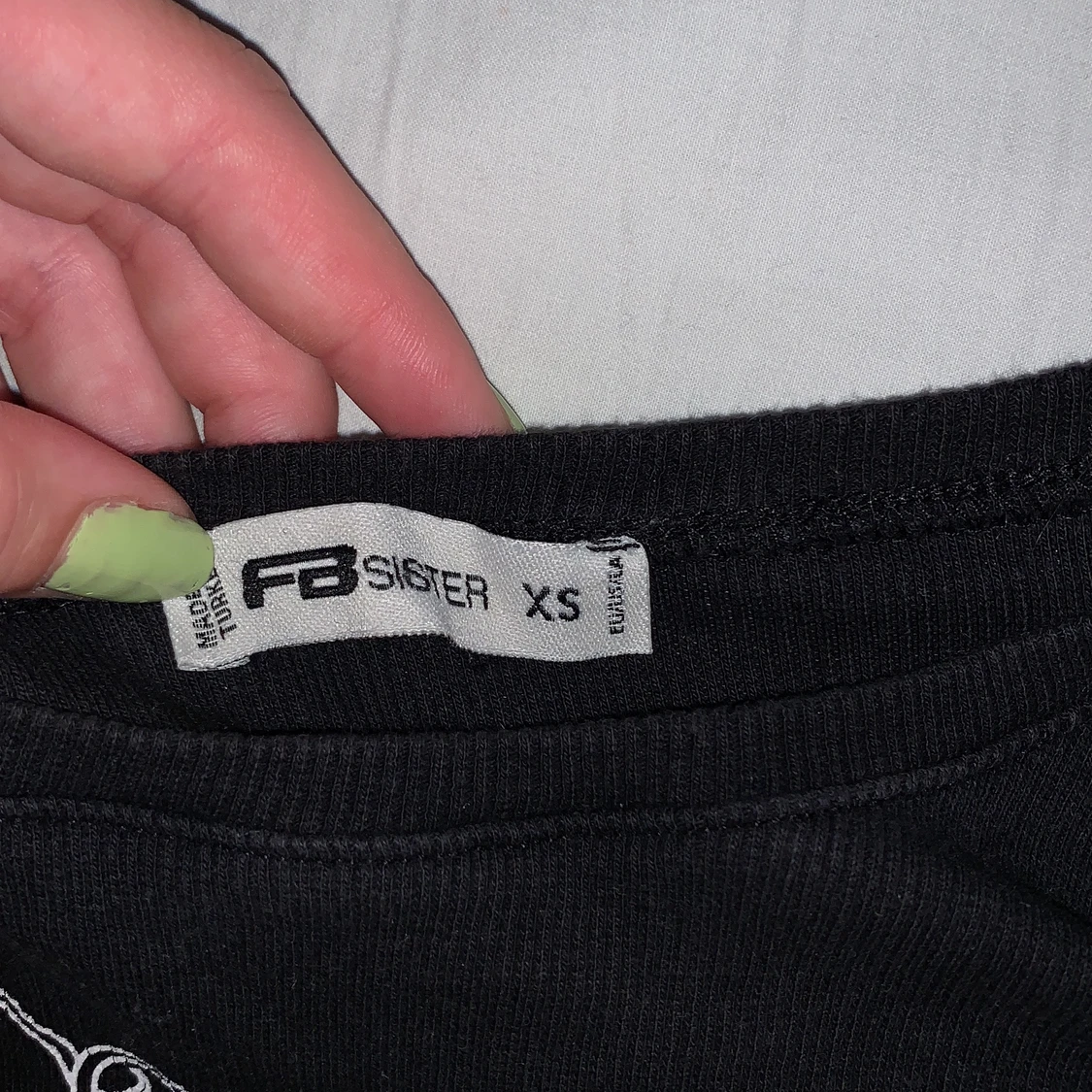 Svart t-shirts med tryck  - 91