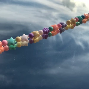 baby beans halsband <3 - Baby beans halsband med olika färger:) frakt 12kr 