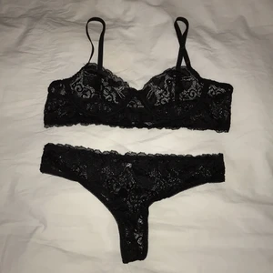 Svart spetsunderklädesset strl S - Helt nytt svart underklädesset i spets från shein i storlek S, endast testad💖