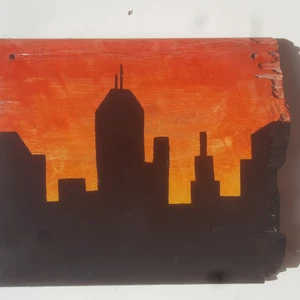 Väg dekoration| "City skyline" - Detta är ett konstverk som är gjort på en trasig skateboard. Istället för att den ska ligga och skräpa på min lokala skatepark. Är den nu ett konstverk som väntar på att bli upphängd på någons väg