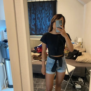 Top - New. My bust 31.5 waist 24.5 hips 33.5 height 150cm weight 42 kg