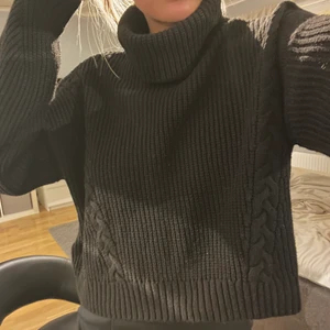 Tröja  - Svart snygg polo 