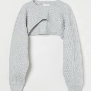 Bolero - Säljer denna ljusblåa boleron från hm då jag inte använder den💓