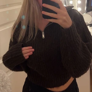 Stickad tröja - Brun stickad tröja , storlek xxs men passar upp till S ❤️‍🩹