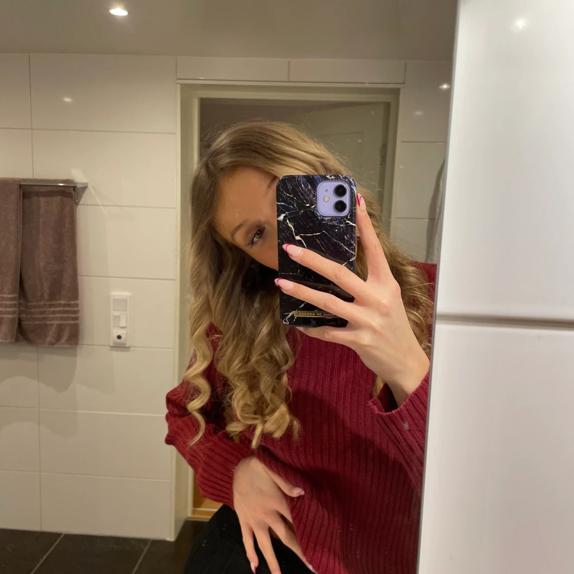 vinröd stickad tjocktröja från h&m - 91