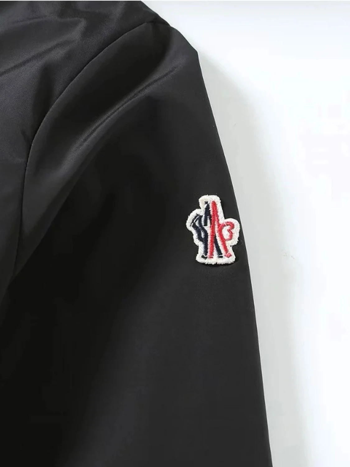 Svart vindjacka från Moncler - 3