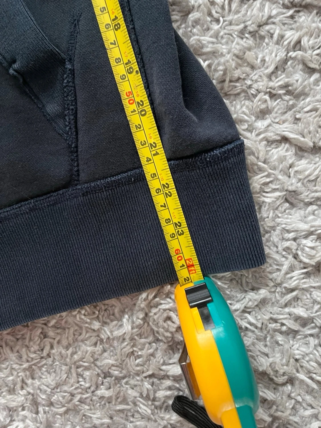 Svart hoodie från Abercrombie & Fitch - 6