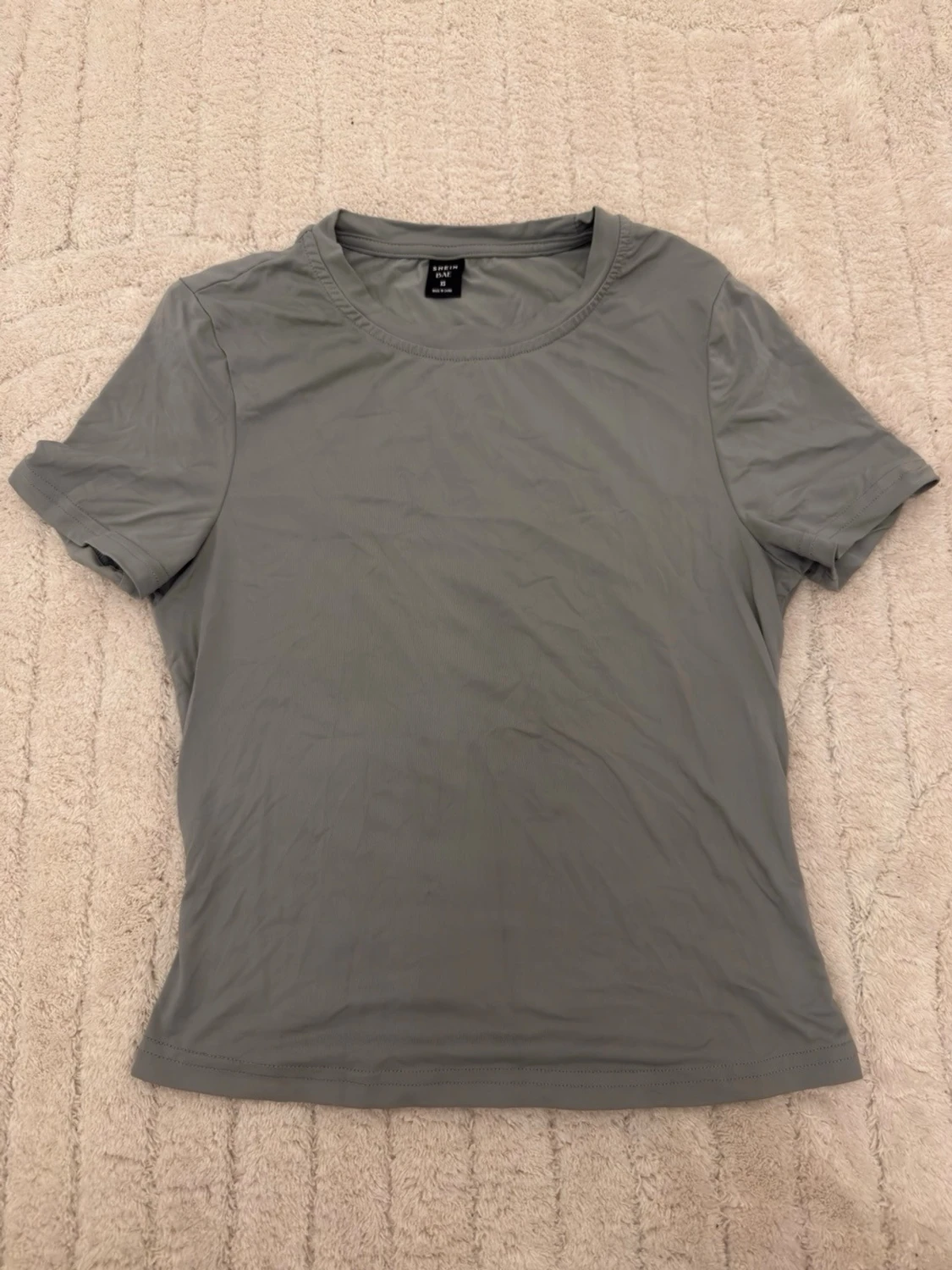 Grå basic t-shirt