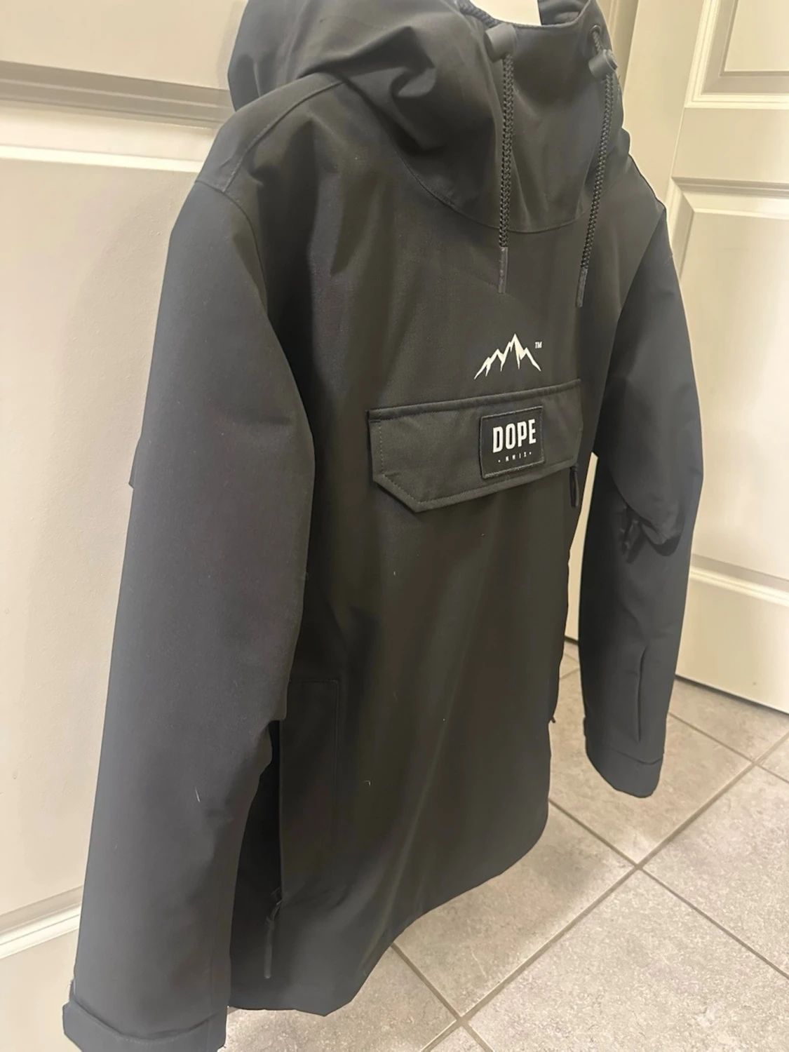 Svart skidjacka från Dope - 2