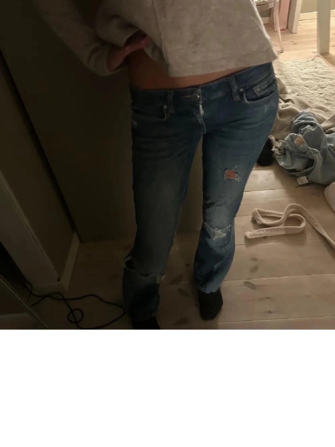 Low waist bootcut jeans