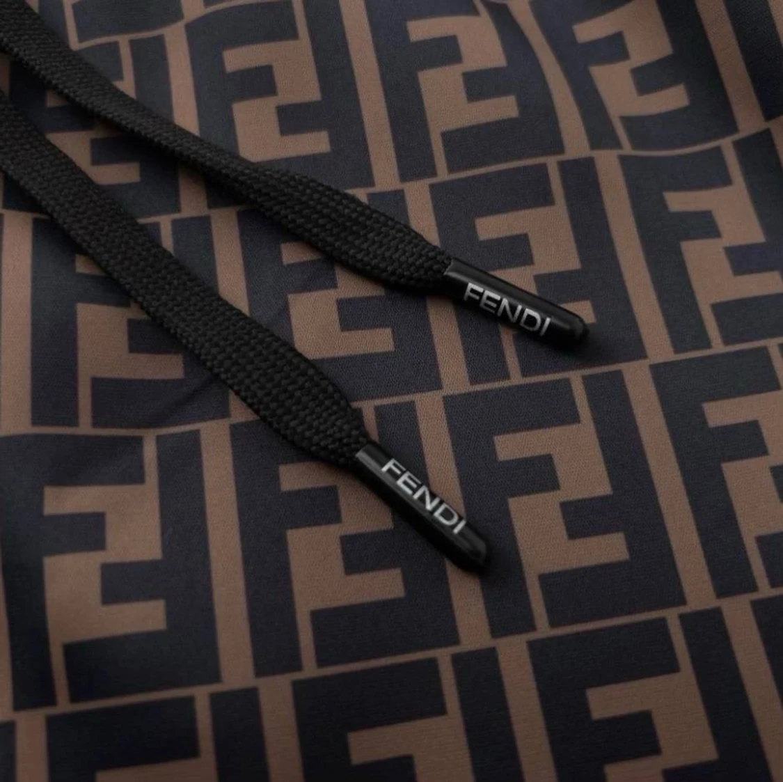 Bruna Fendi shorts med logomönster - 1