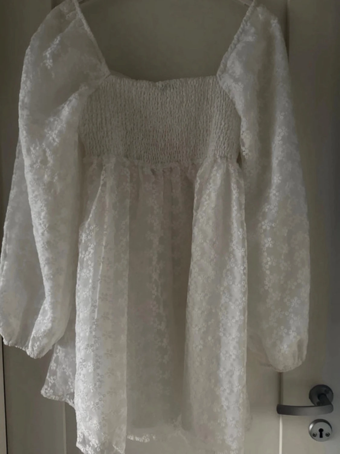 Vit klänning - 2