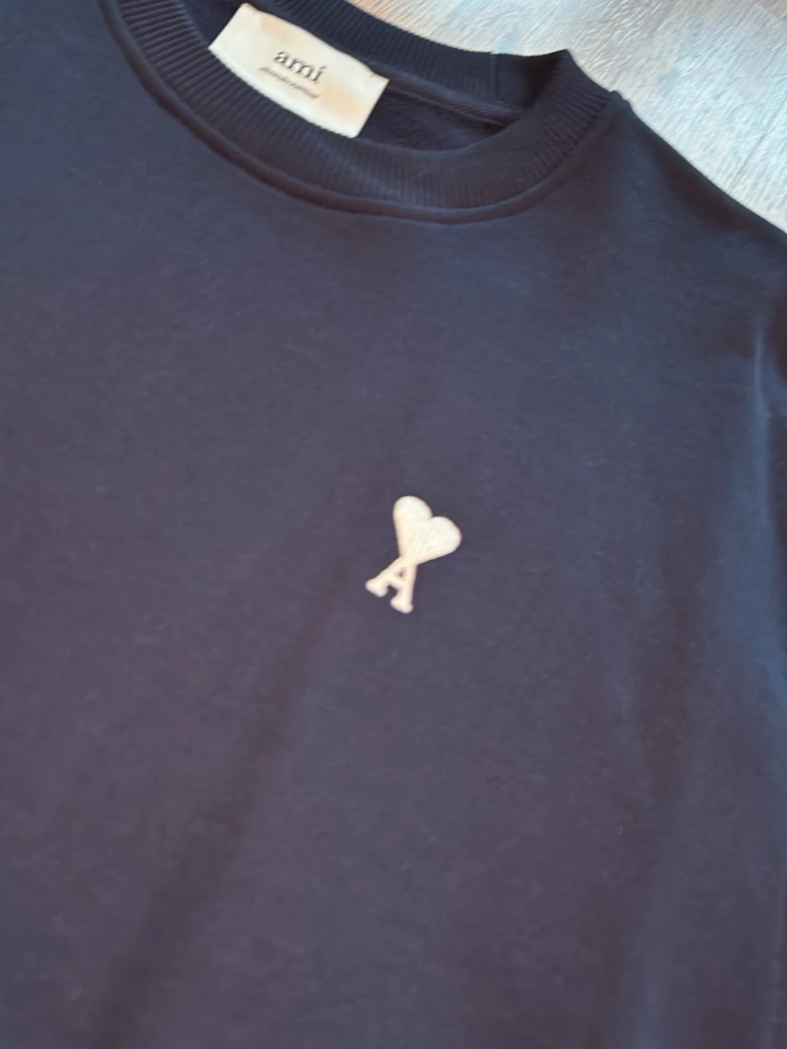 Mörkblå sweatshirt från Ami Paris - 1