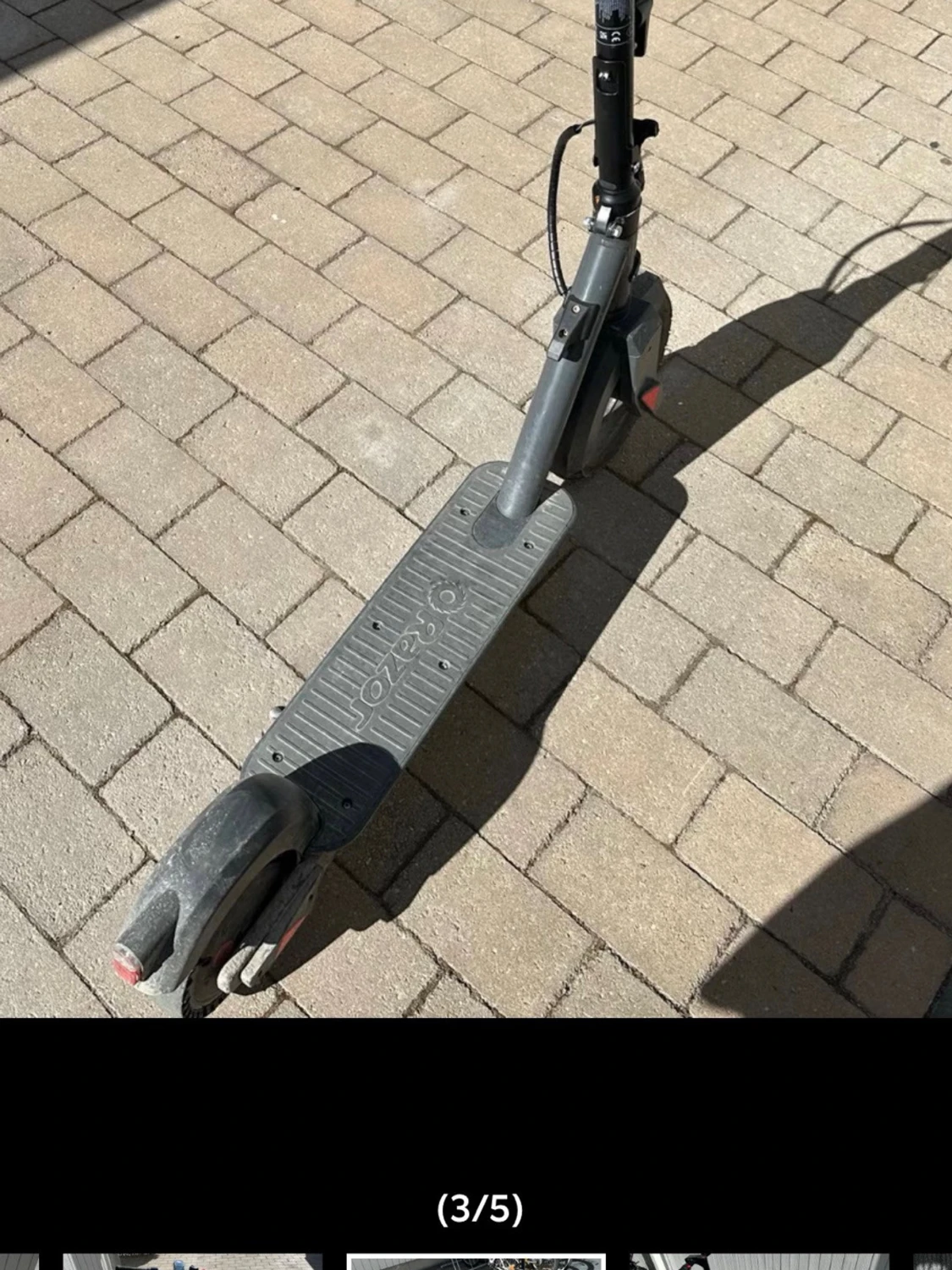 Grå elsparkcykel från Razor - 2