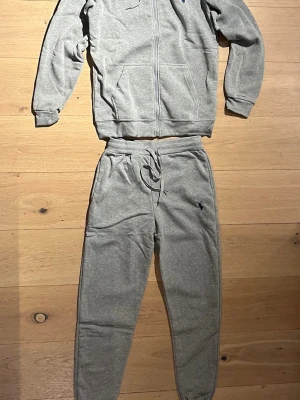 RL tracksuit  - You can buy it as a tracksuit or each of them seperetaley for a different price