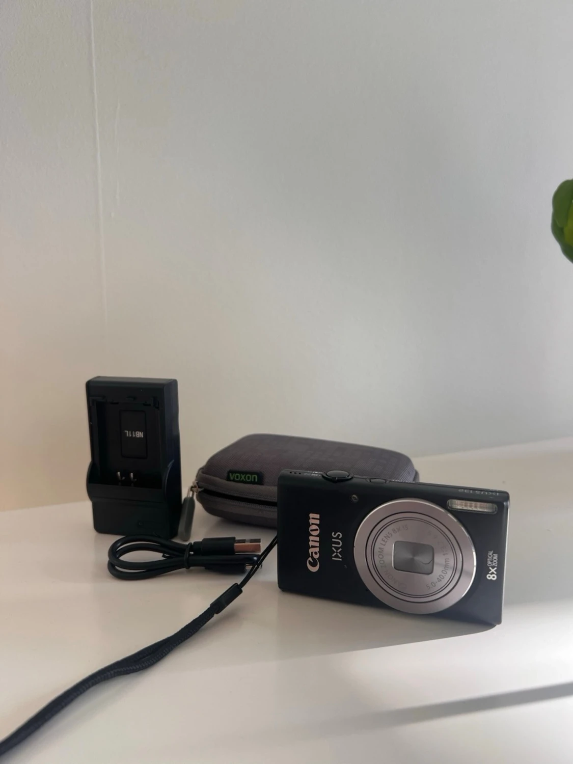 Canon IXUS 132 kompaktkamera svart - 1