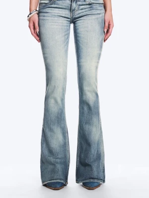 Blå bootcut jeans med slitningar - Säljer ett par weekday jeans med storlek 23/30