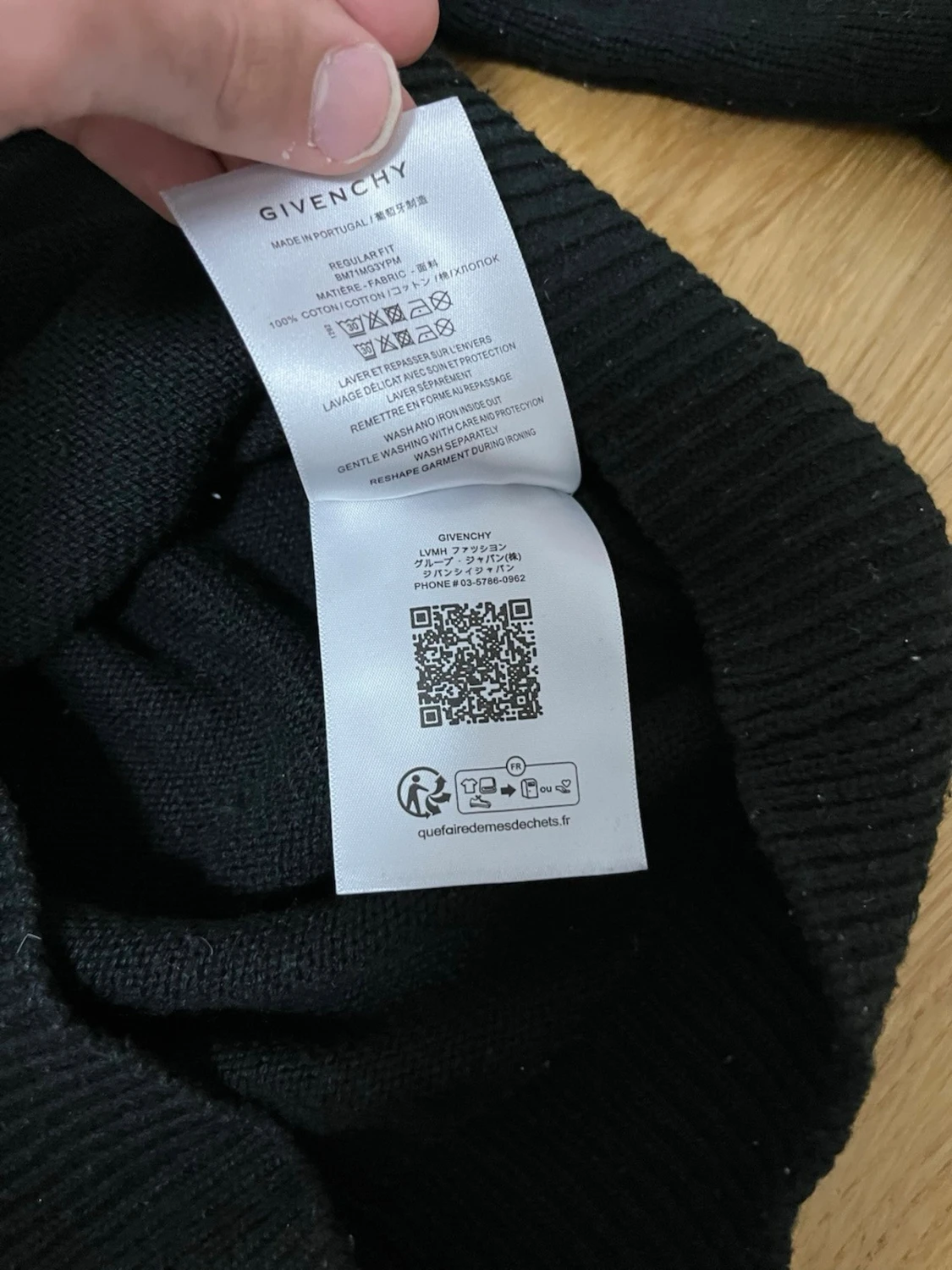 Svart stickad tröja från Givenchy - 3