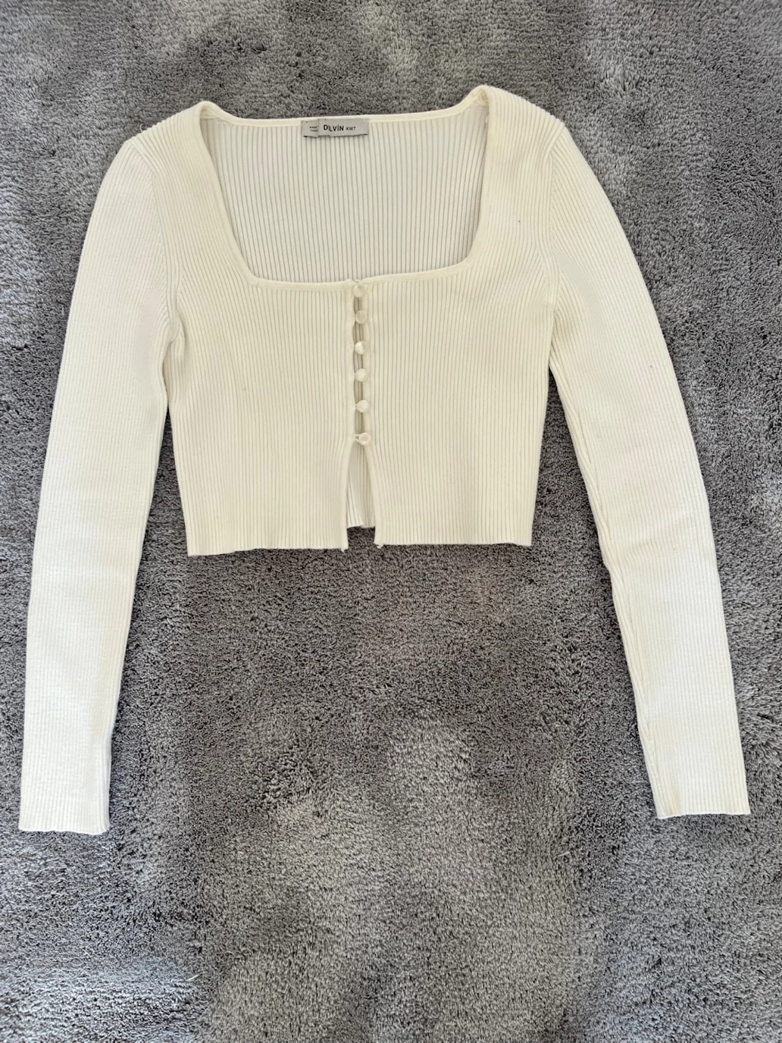 Vit ribbad cropped cardigan Dilvin