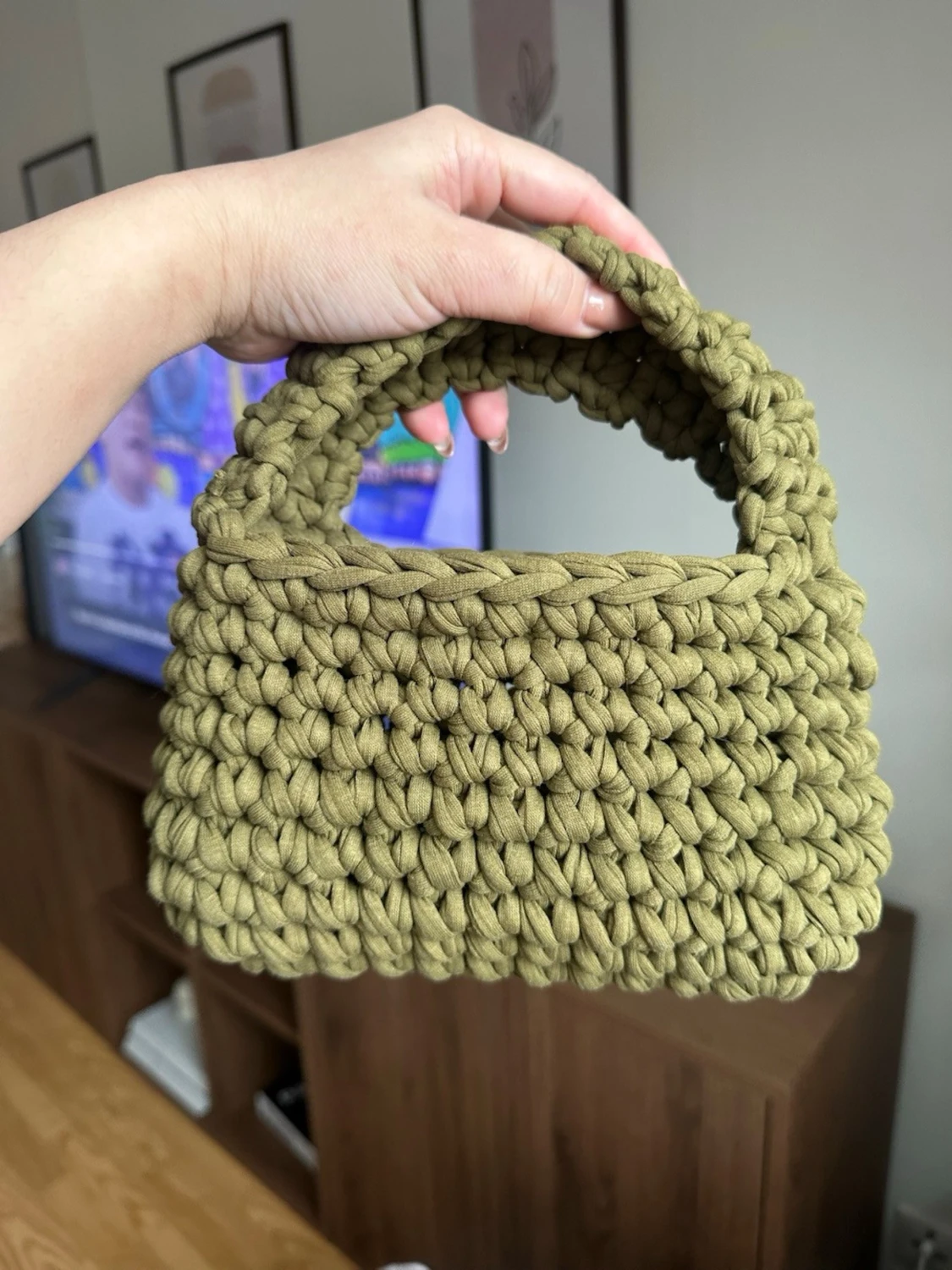 Olivgrön virkad handväska - 1