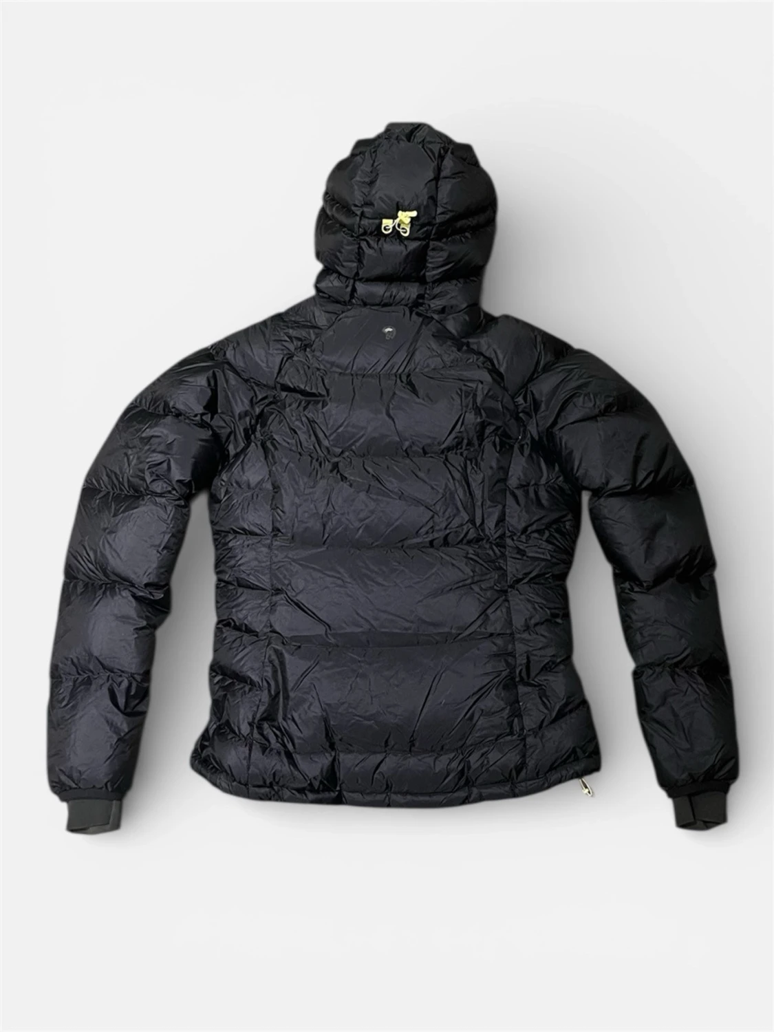 Svart Mountain Hardwear dunjacka - 1